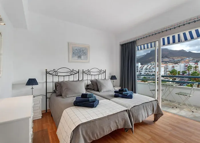 Club Atlantis With Views Costa Adeje (Tenerife)